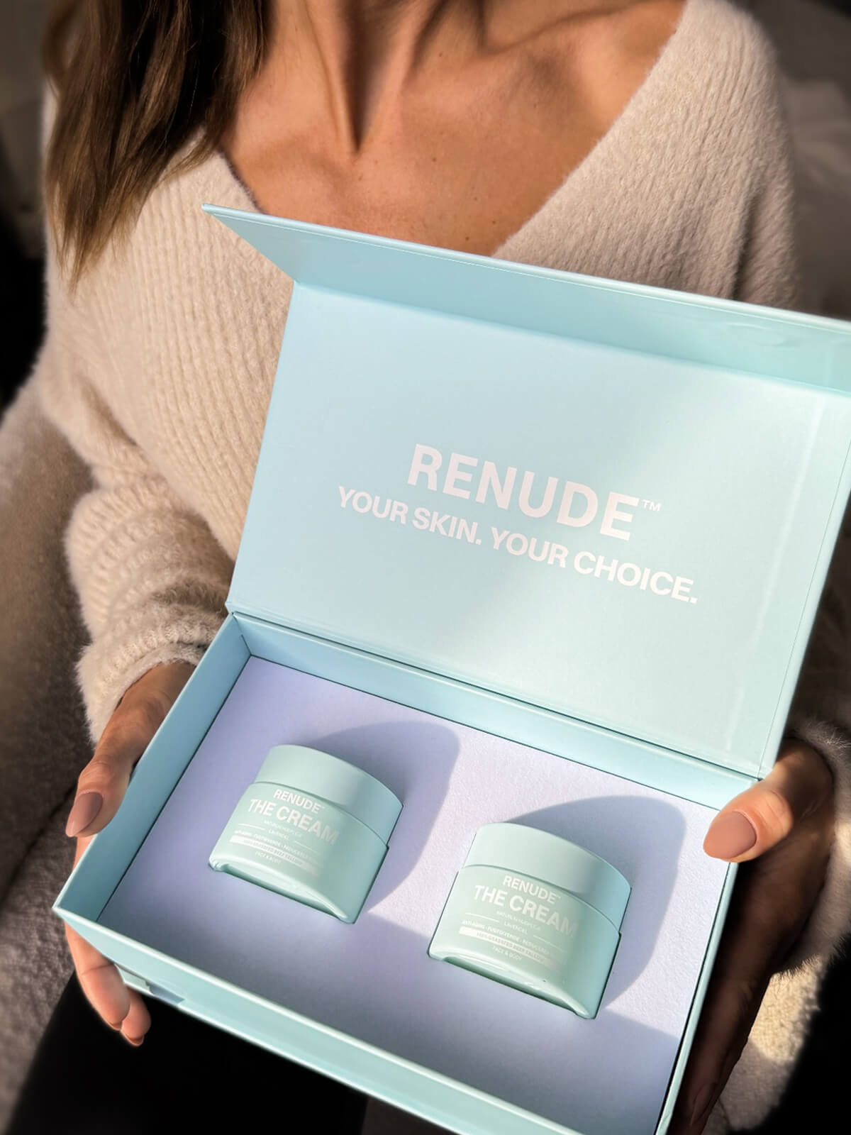 Renude The Cream dobbeltpakke i åben æske med to krukker hudpleje
